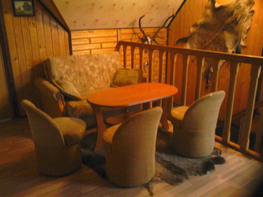 Olsik Apartment Bialowieza Bagian luar foto