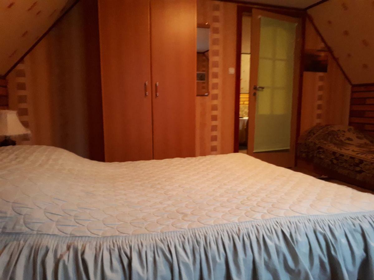 Olsik Apartment Bialowieza Bagian luar foto